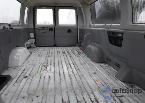 2006 Ford E-350 Super Duty Xl/Xlt z USA, uszkodzony, nr VIN 1FBSS31L46HA09005